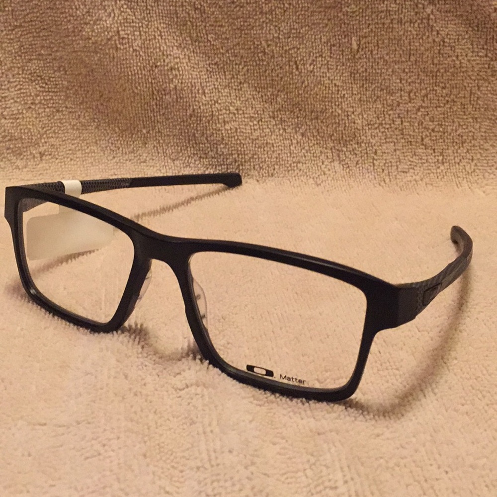 New Oakley eyeglasses Guaranteed Authentic